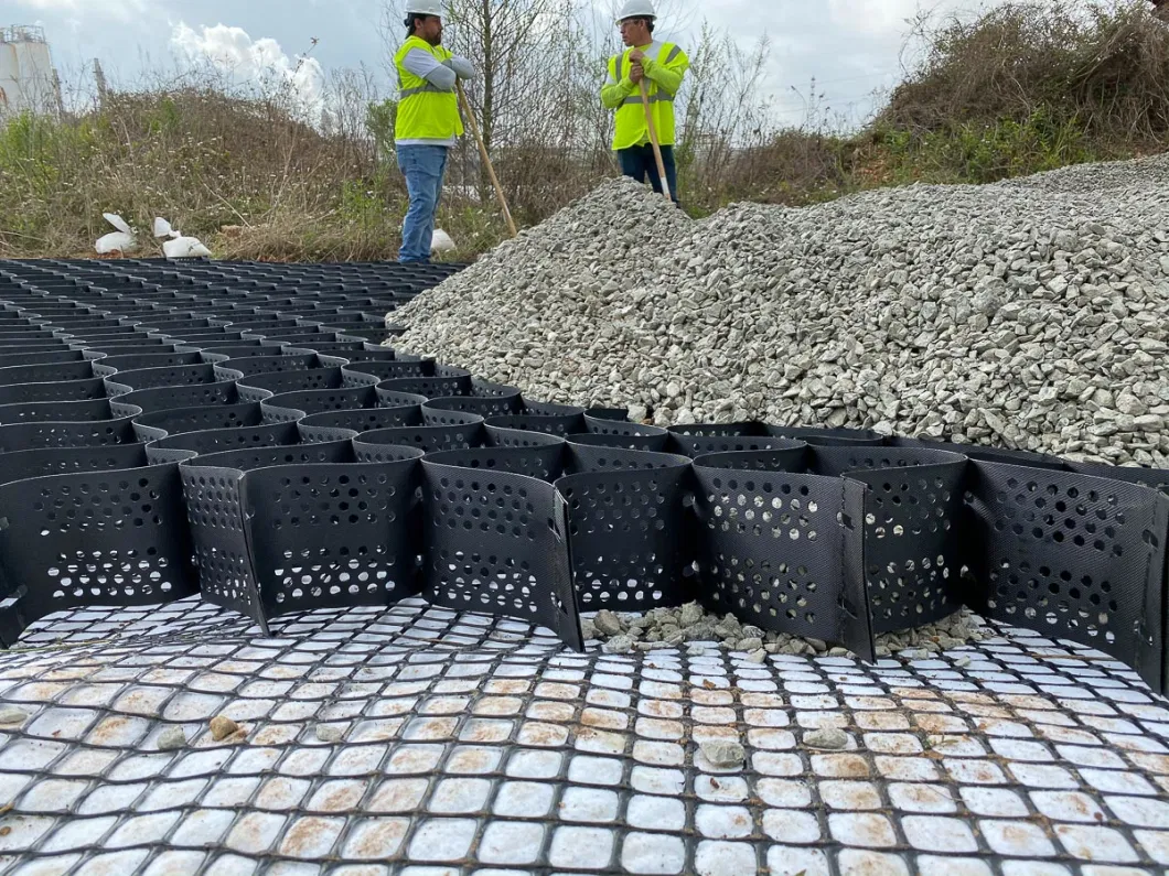 Hệ thống vật liệu lưới sỏi HDPE Đường lái xe Geocell kết cấu Để tăng cường đường 0