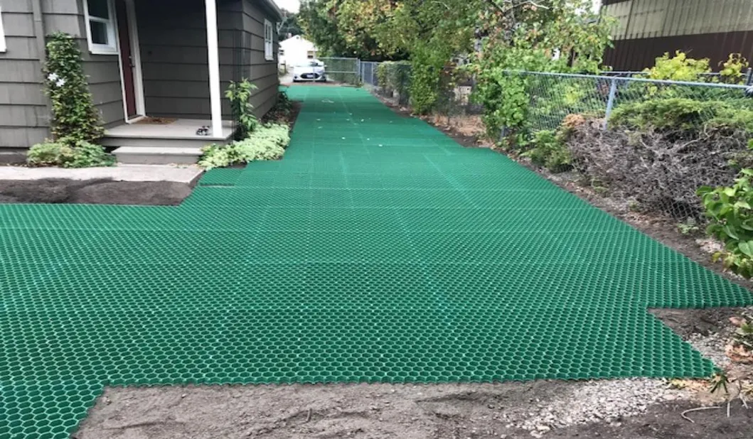 Đường lát nhựa lưới cỏ HDPE Đường lát nhựa lưới cỏ sỏi trong vườn đỗ xe 1