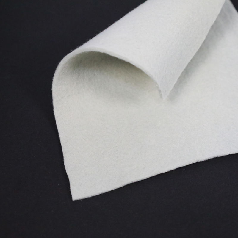 Độ bền kéo cao PP PE Vải không dệt 4 Oz vải địa kỹ thuật 100 gsm cho xây dựng