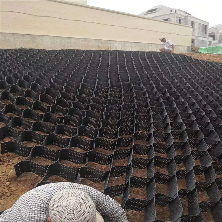 Đá đen ổn định lưới đất HDPE Geocell nhà máy Đá ổn định cho đường lái xe tường chống