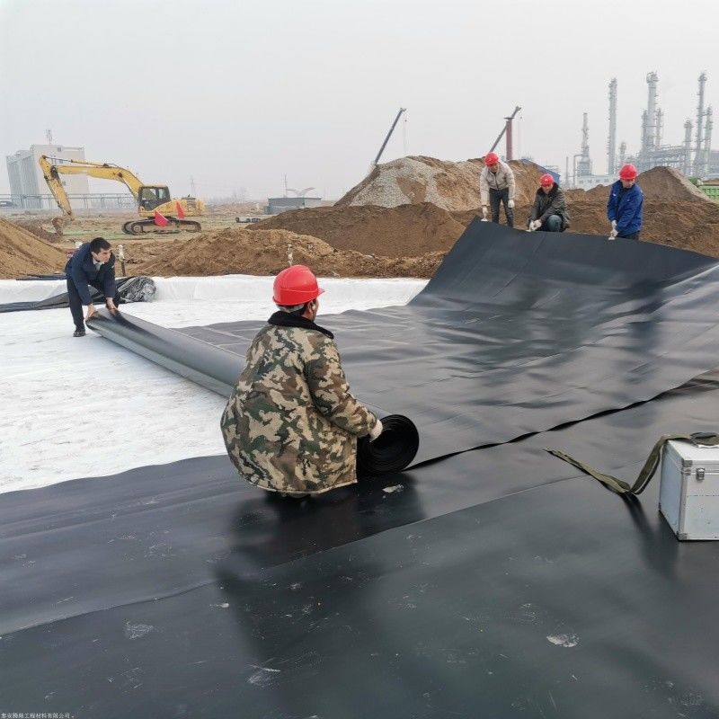HDPE Geomembrane Waterproofing Liner / Pool Liner / Georid Road Construction Material Landfill Biogas Digester