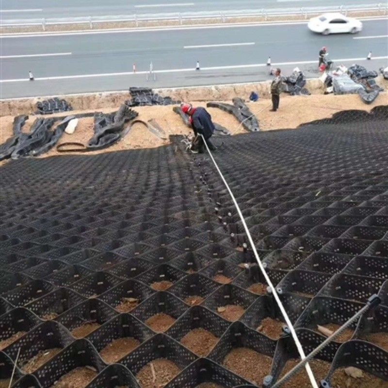 High Honeycomb Black HDPE Geocell Reinforcement Driveway For Road Gravel Stabilizer Grid Supporting Wall Embankment (Đường cắm đất)