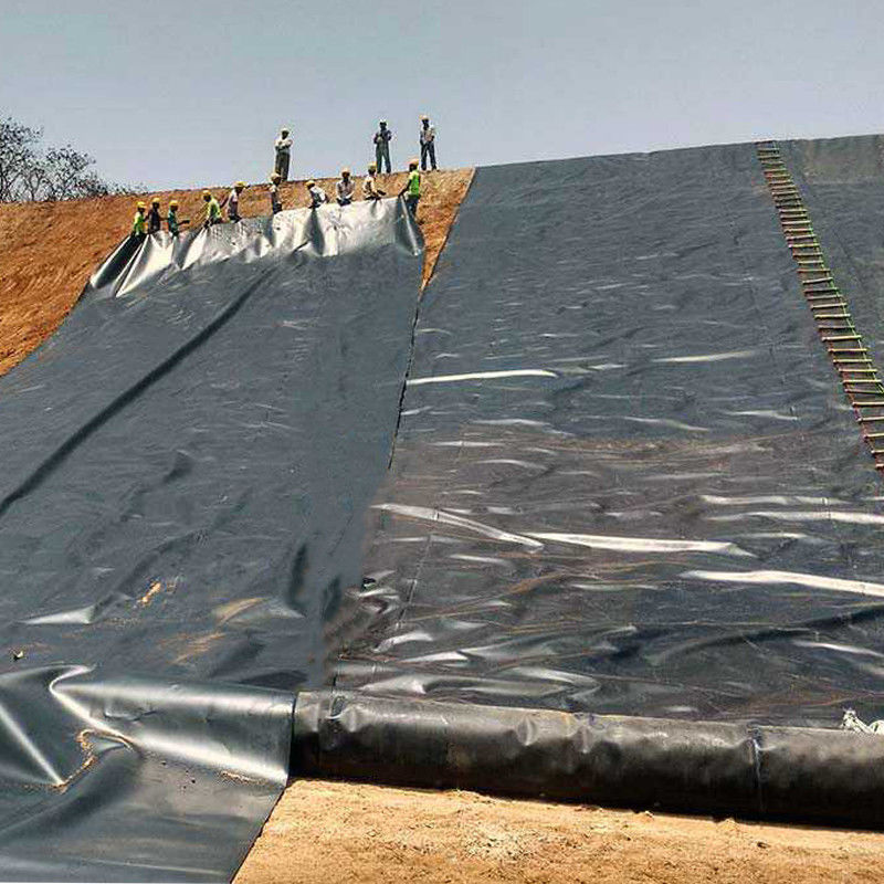 0.75mm 1mm chống rò rỉ chống rò rỉ HDPE mịn Geomembrane Liner hồ để xử lý dung dịch