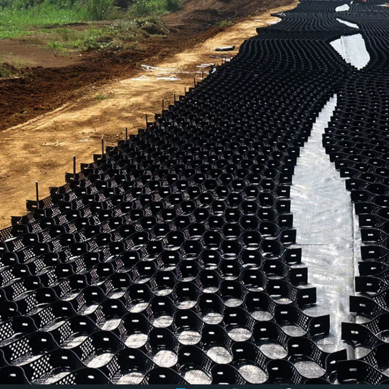 Có kết cấu với các lỗ Hệ thống giam cầm tế bào cao Honeycomb HDPE Geocell cho đường nền tảng Bảo vệ dốc bãi đậu xe Đường lái xe Bức tường giữ
