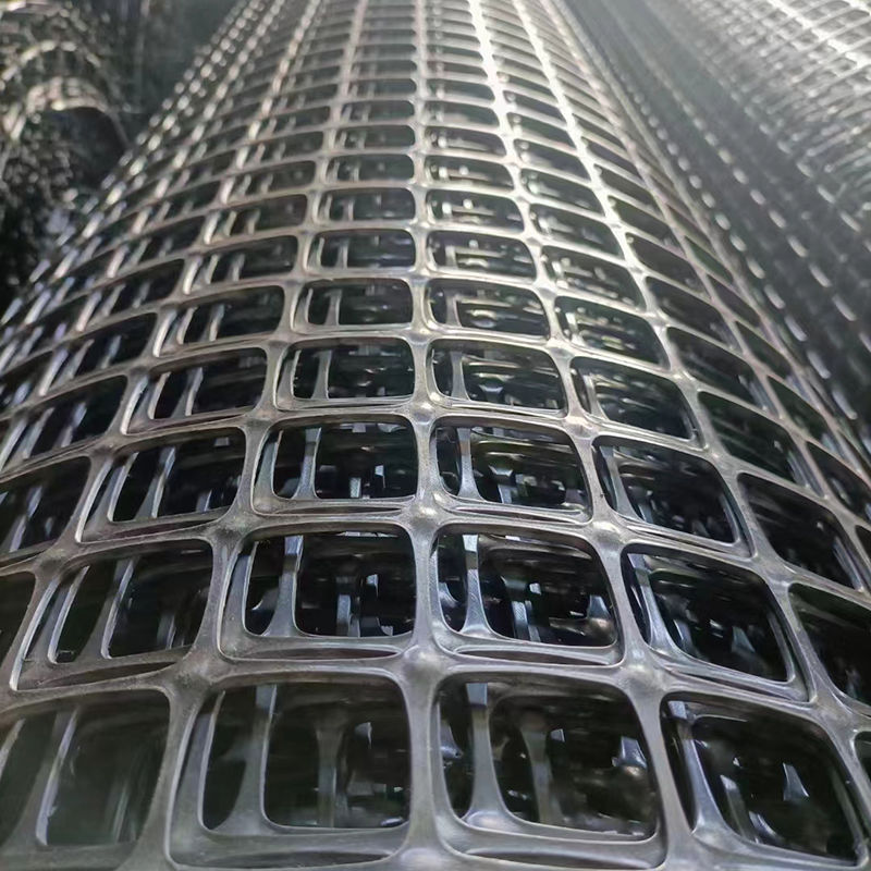 Độ bền kéo cao Biaxial Plastic Mesh 30kN / m Đen PP / PET Geogrid cho tăng cường đất và ổn định đường