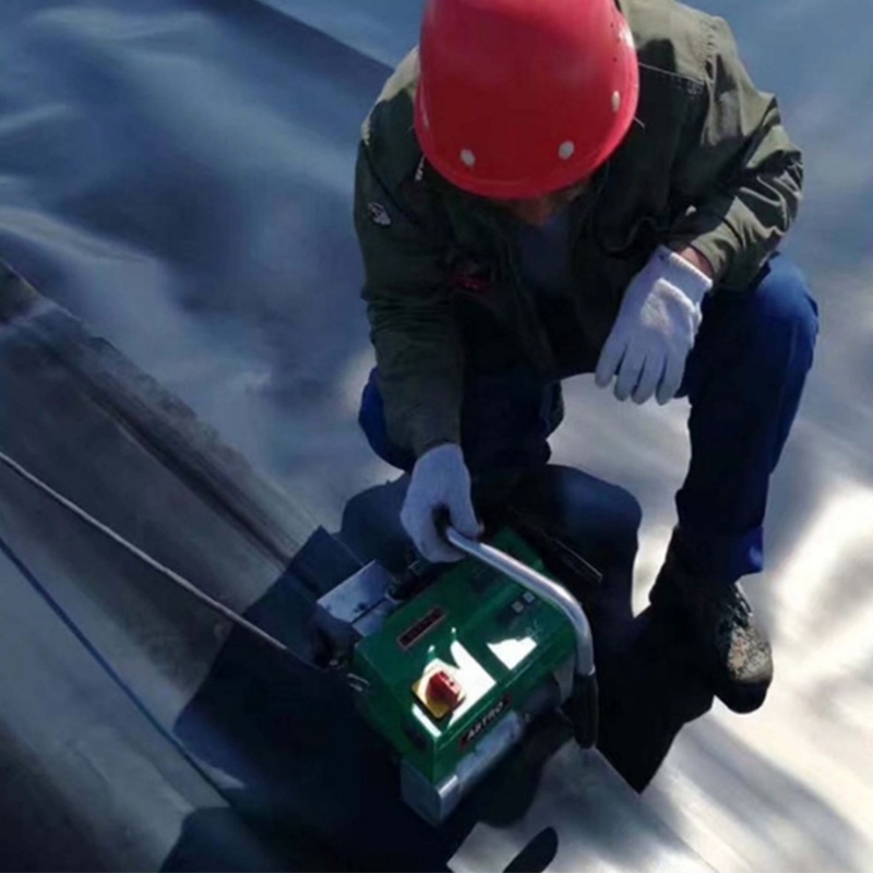 Màng chống thấm HDPE cho nuôi trồng thủy sản, trang trại cá, ao, đập, hồ bơi và các ứng dụng chứa nước
